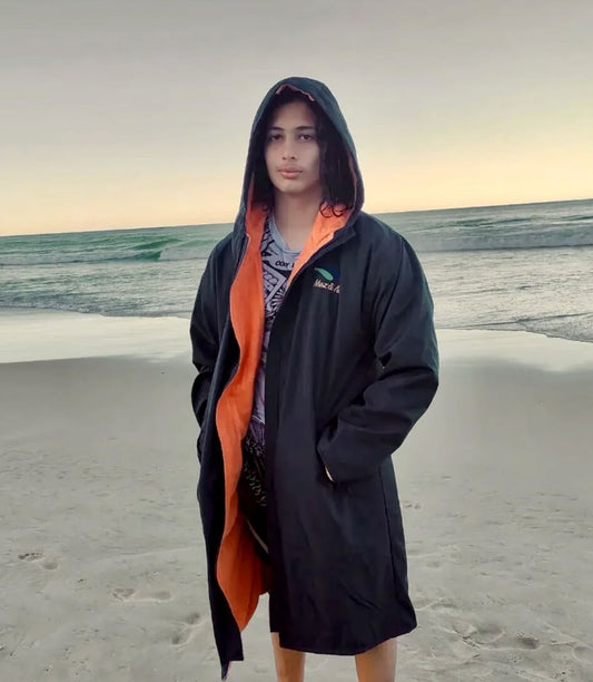 Mez&Ker Adult swim and sports parka with Egyptian cotton towel lining and water-resistant outer shell